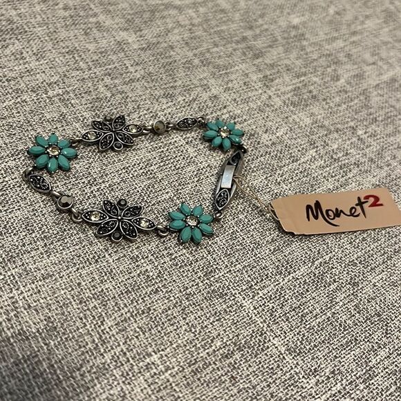 🌻Bracelet🌻    - Picture 1 of 3